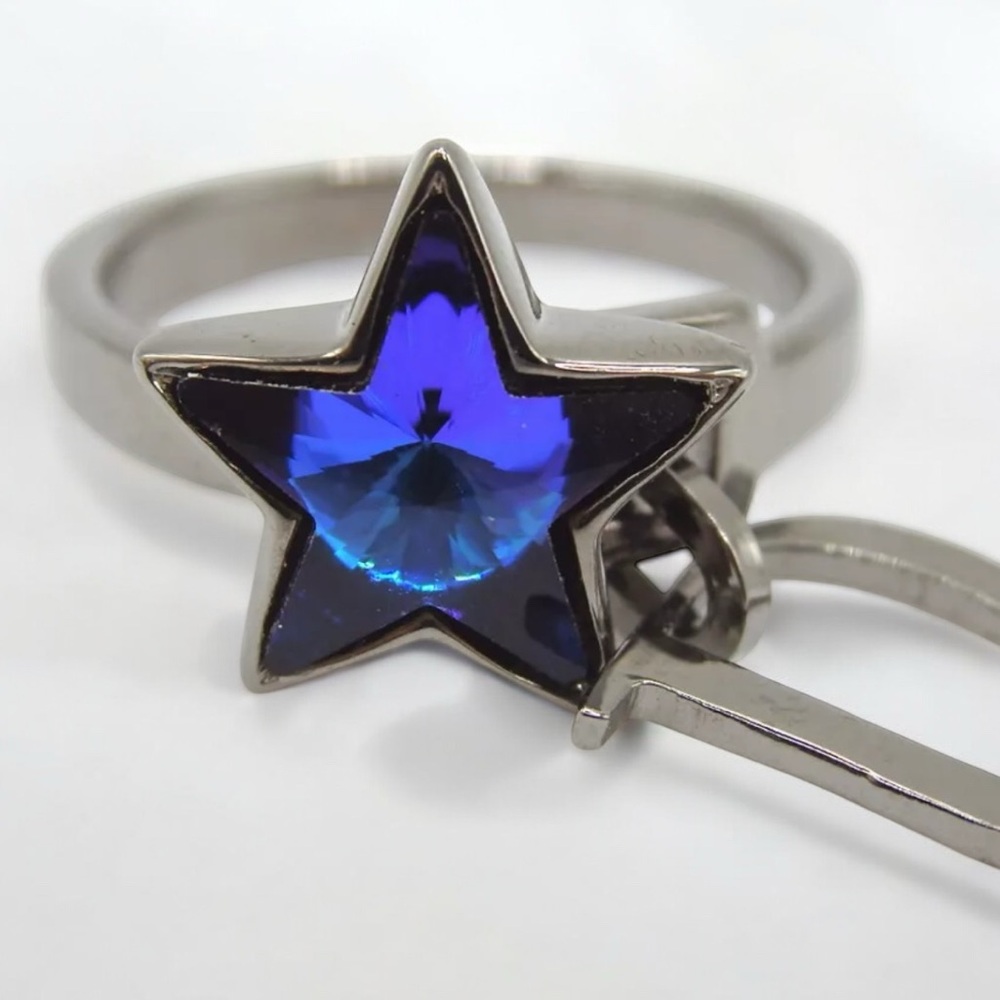 DIOR CD Charm Star Ring- Size US 6 😍🔥 - Picture 4 of 8